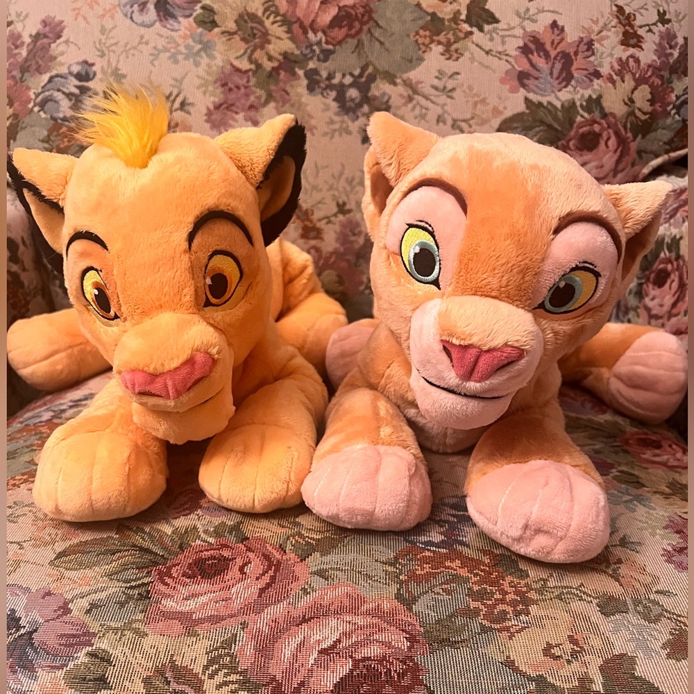 NWOT Simba and Nala Plushies